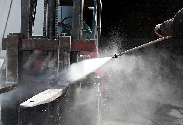 Why Choose Our Certified Pressure Washing Experts for Your Project Needs in Grand Rapids, MI?